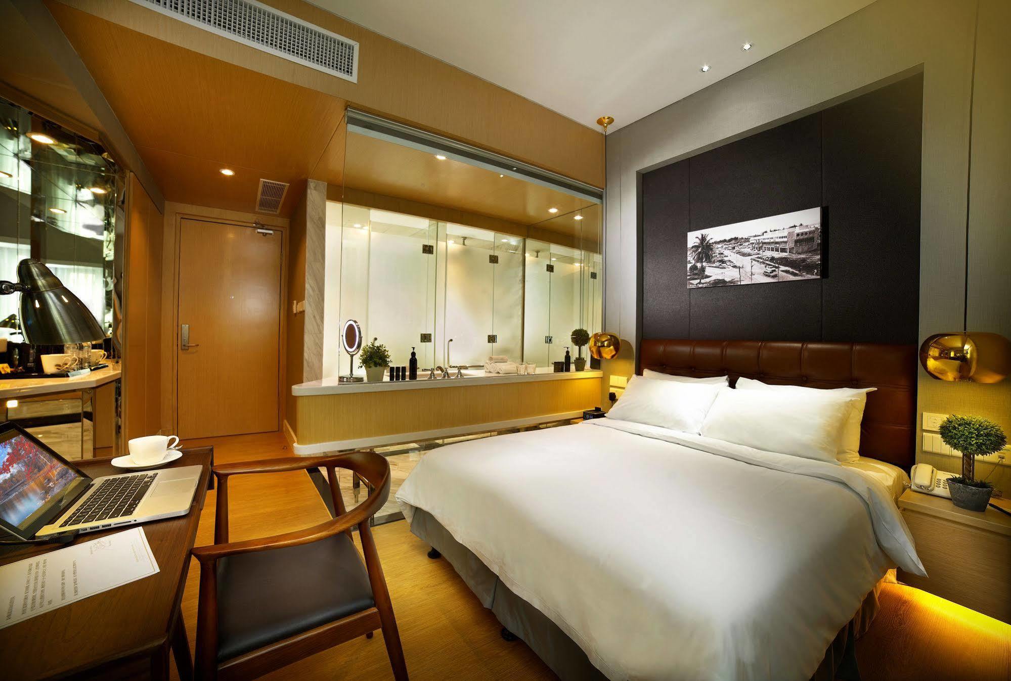 Kingwood Boutique Hotel Miri Buitenkant foto