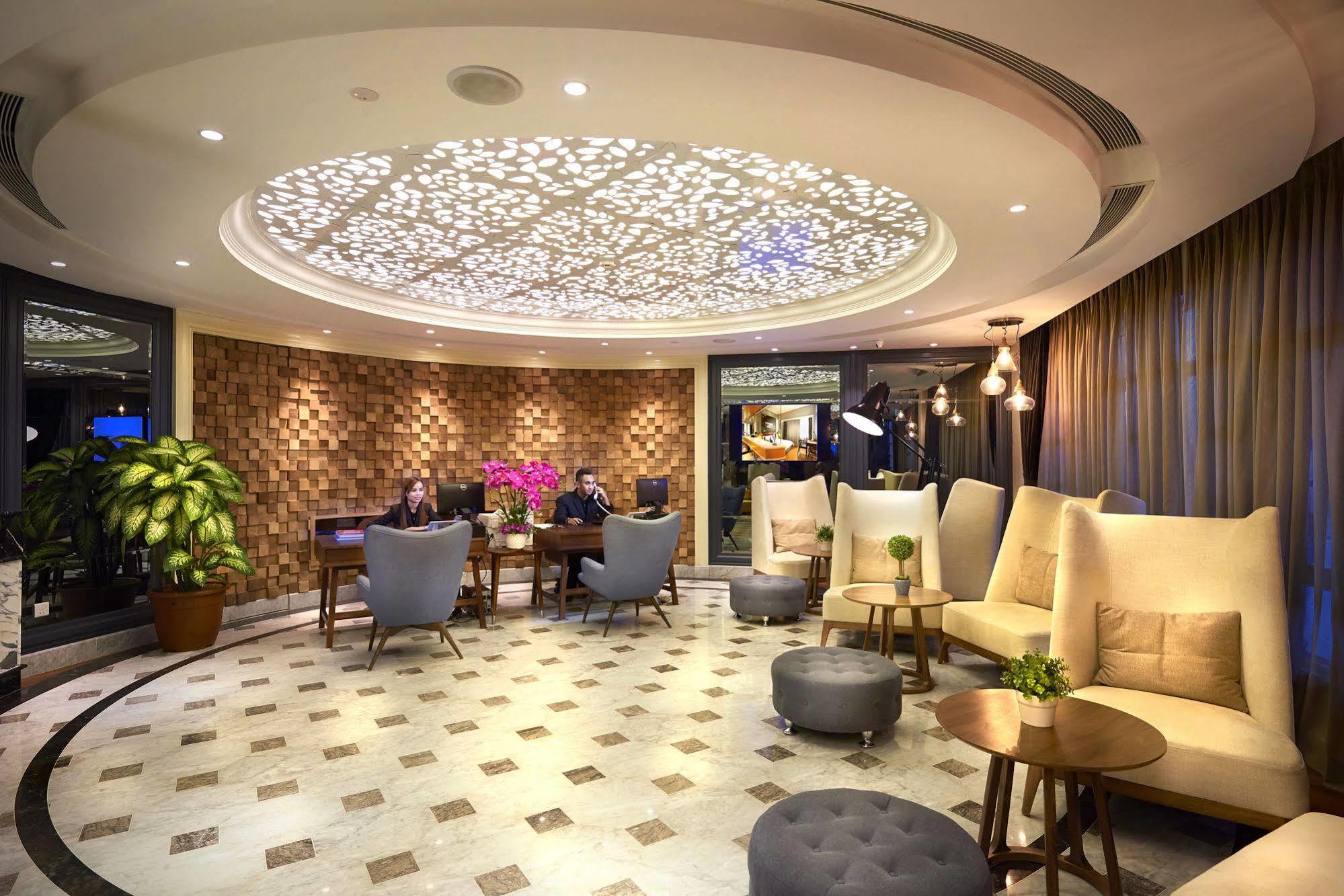 Kingwood Boutique Hotel Miri Buitenkant foto